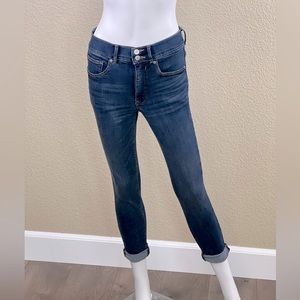 NWOT $78 Express Women’s High Rise Double Button Cropped Leggings Jeans